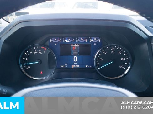 Used 2024 Ford Expedition XLT image 32