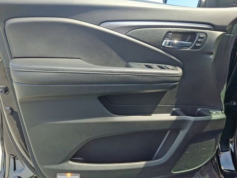 Used 2023 Honda Ridgeline RTL-E image 12