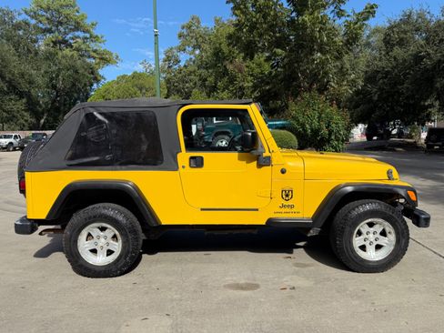 Used 2004 Jeep Wrangler Unlimited image 10