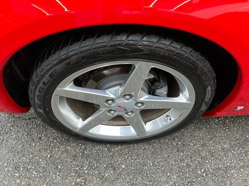 Used 2006 Chevrolet Corvette Convertible w/ Preferred Equipment Group image 13