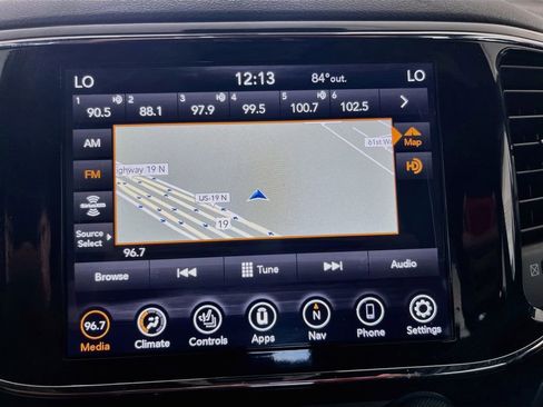 Used 2021 Jeep Grand Cherokee Laredo X RWD image 15