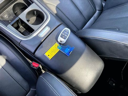 Used 2022 Hyundai Santa Fe SEL Premium AWD/4WD image 36