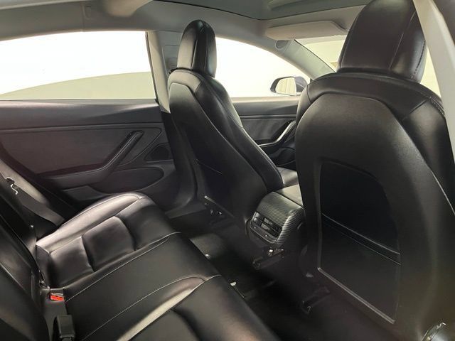 Used 2018 Tesla Model 3 Long Range RWD image 15