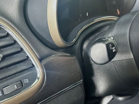 Used 2016 Jeep Grand Cherokee Limited image 16