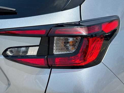 Used 2026 Subaru Crosstrek 2.5i Premium AWD/4WD image 32
