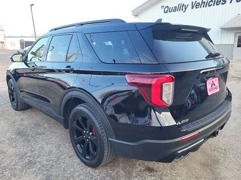 Used 2020 Ford Explorer ST w/ ST Street Pack image 10