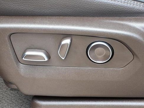 Certified 2024 GMC Yukon Denali image 14