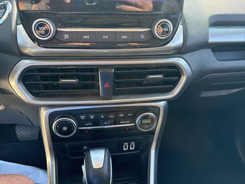 Used 2020 Ford EcoSport SE image 25