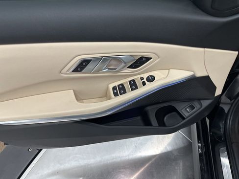 Used 2022 BMW 330i Sedan w/ Premium Package image 12