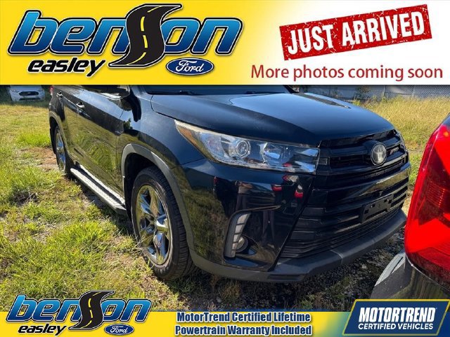 Used 2017 Toyota Highlander Limited Platinum AWD/4WD image 1
