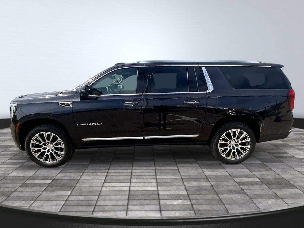 New 2026 GMC Yukon XL Denali w/ Sun & Power Step Package AWD/4WD image 15