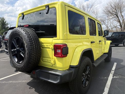 Certified 2023 Jeep Wrangler Unlimited Sahara AWD/4WD image 6