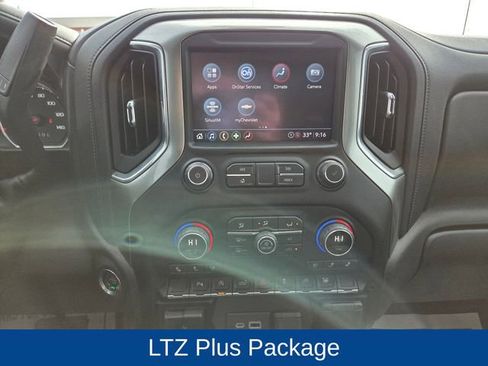Used 2021 Chevrolet Silverado 1500 LTZ AWD/4WD image 29
