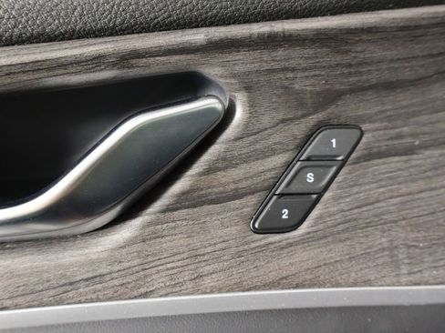 Used 2022 Jeep Grand Cherokee L Limited image 23