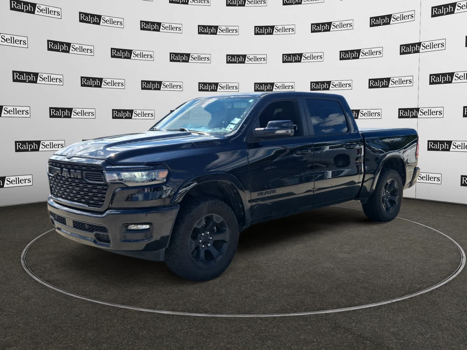Used 2025 RAM 1500 Big Horn RWD image 2