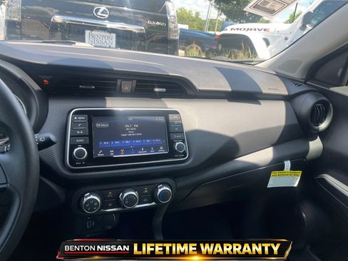 Certified 2025 Nissan Kicks Play S FWD image 15