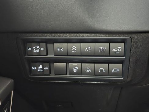 New 2026 Toyota Tundra Platinum image 23