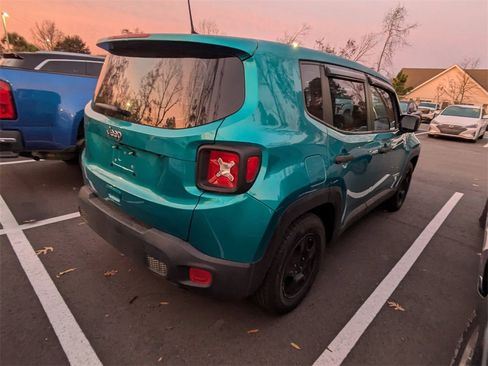 Used 2020 Jeep Renegade Sport image 6