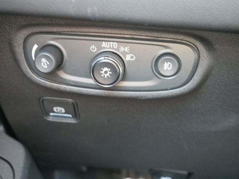 Used 2023 GMC Terrain SLT w/ Infotainment Package II AWD/4WD image 31