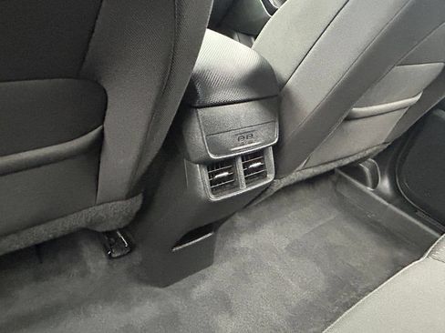 Used 2025 Chevrolet Equinox LT FWD image 61