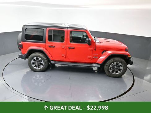 Used 2018 Jeep Wrangler Unlimited Sahara w/ Dual Top Group image 44