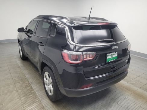 Used 2018 Jeep Compass Latitude w/ Popular Equipment Group FWD image 5