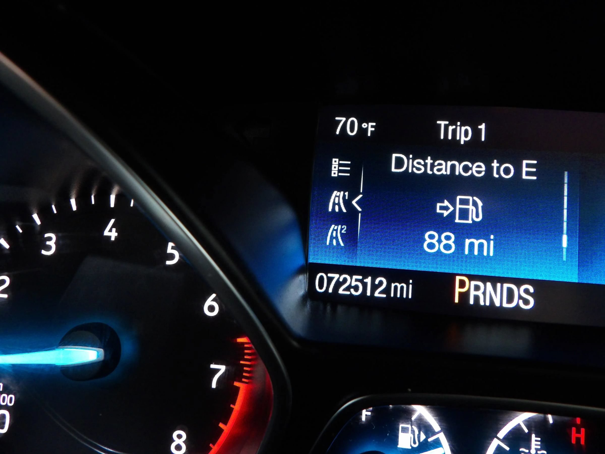 Used 2018 Ford Escape SE FWD image 18