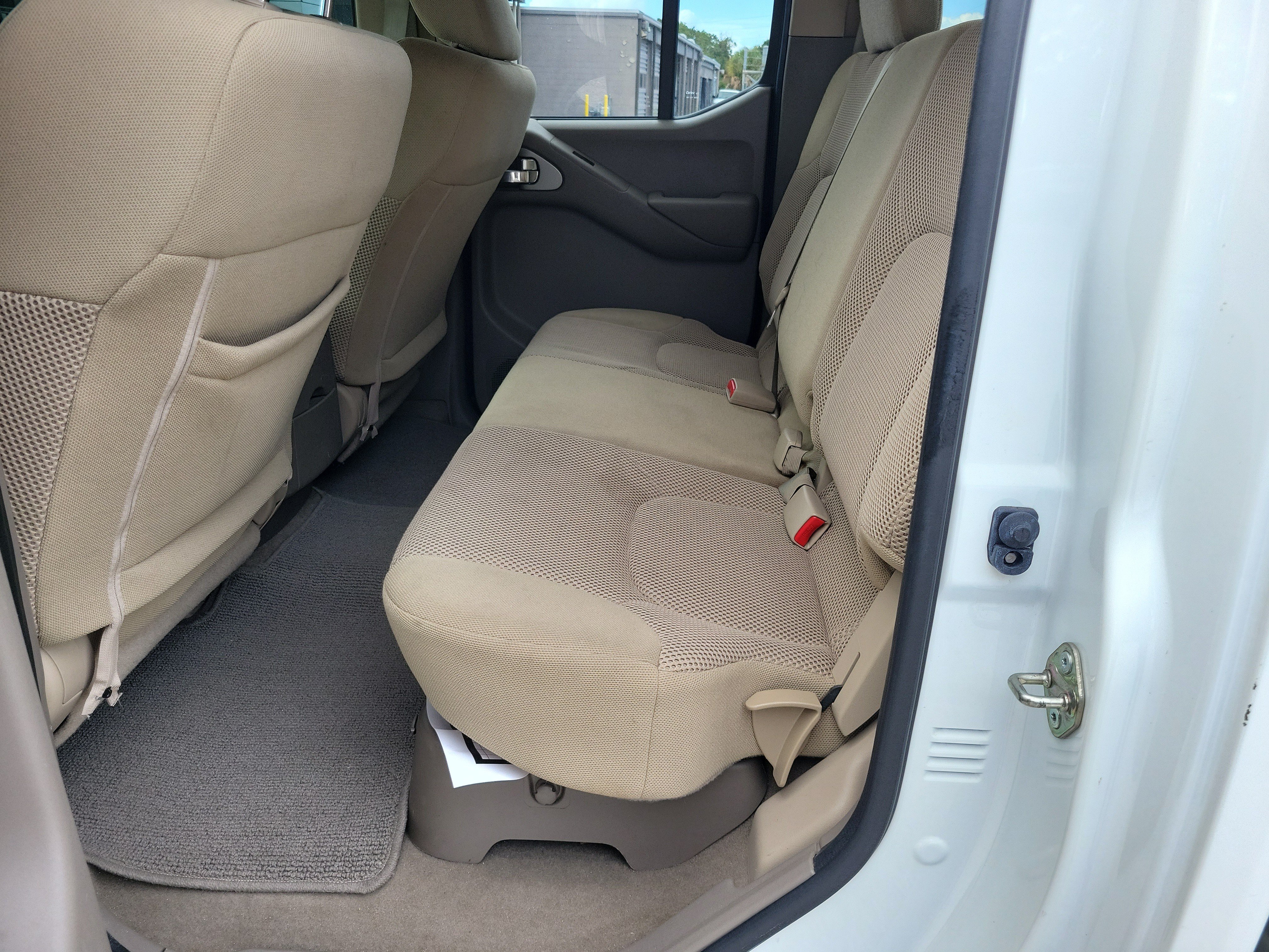 Used 2019 Nissan Frontier SV RWD image 8