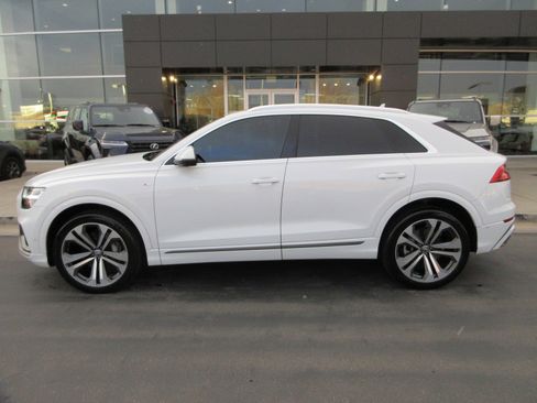 Used 2020 Audi Q8 Premium Plus image 4
