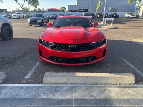 Used 2021 Chevrolet Camaro LT w/ Technology Package RWD image 3