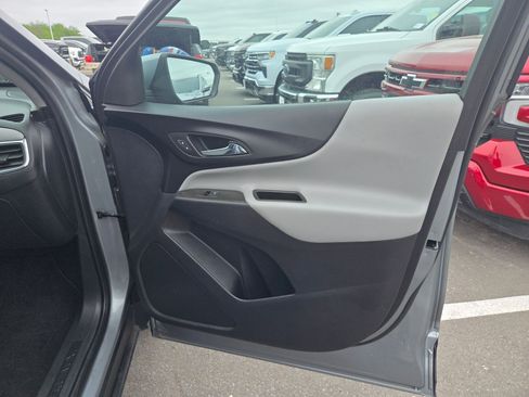 Used 2023 Chevrolet Equinox LT AWD/4WD image 27