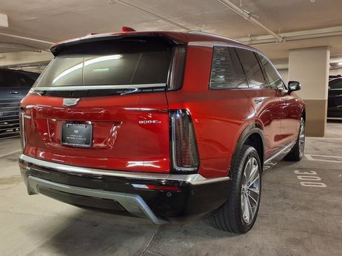 New 2026 Cadillac Vistiq Luxury image 6