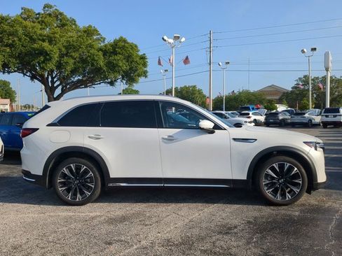 Used 2024 MAZDA CX-90 Plug-In Hybrid w/ Premium Pkg image 3