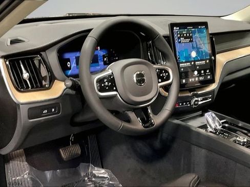 New 2026 Volvo XC60 T8 Ultra w/ Protection Package Premier image 10