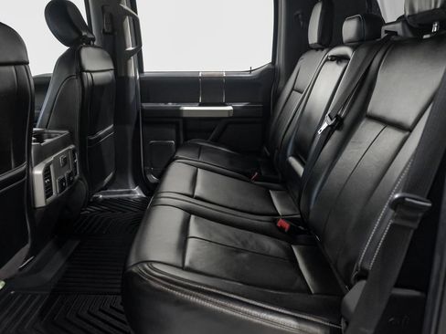 Used 2020 Ford F250 Lariat w/ Chrome Package image 39