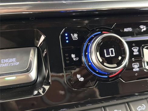New 2026 GMC Sierra 2500 Denali Ultimate AWD/4WD image 30