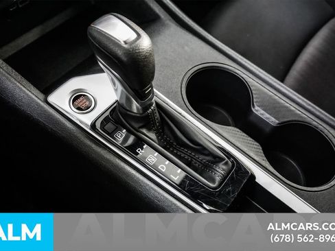 Used 2025 Nissan Altima 2.5 SV FWD image 39