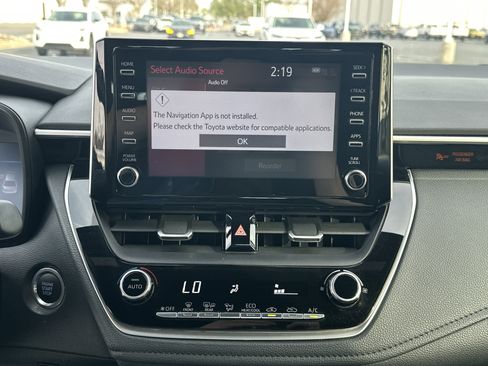 Used 2020 Toyota Corolla SE image 24