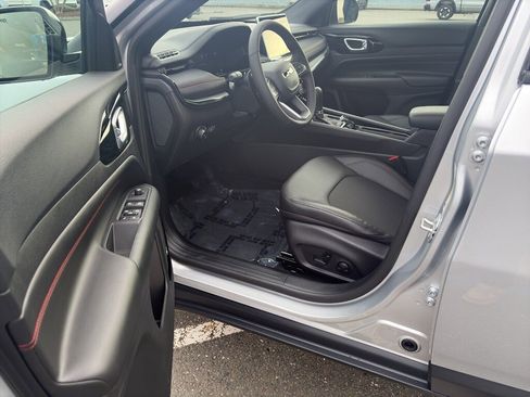 New 2026 Jeep Compass Trailhawk image 6