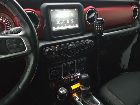 Used 2019 Jeep Wrangler Unlimited Rubicon w/ Steel Bumper Group image 29