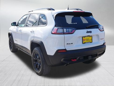 Used 2022 Jeep Cherokee Trailhawk w/ Premium Leather Package AWD/4WD image 5