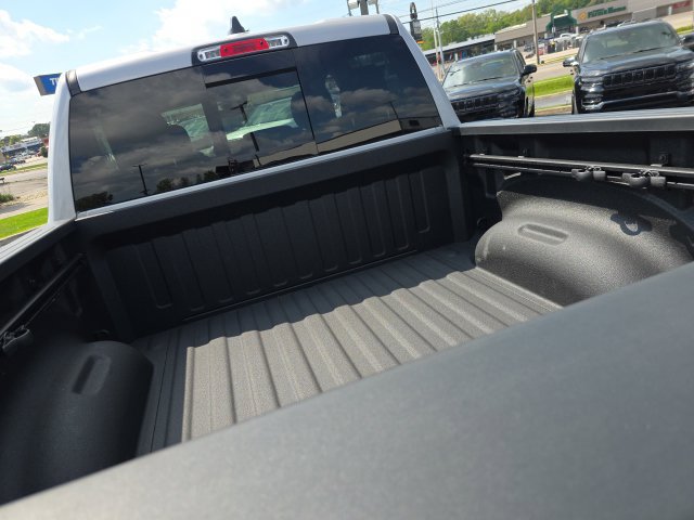 Used 2025 RAM 1500 Big Horn AWD/4WD image 6