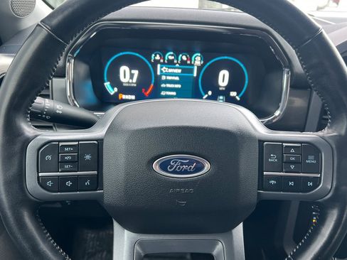 Used 2023 Ford F150 Lariat w/ Trailer Tow Package image 20