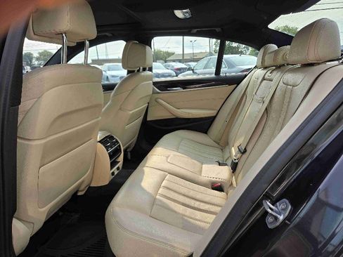 Used 2019 BMW 530i xDrive w/ Convenience Package image 10