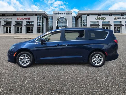 Used 2020 Chrysler Voyager Lxi FWD image 5