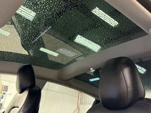 Used 2023 Tesla Model 3 Standard Range image 11