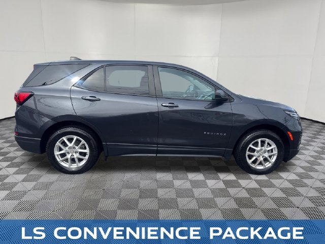 Used 2022 Chevrolet Equinox LS w/ LS Convenience Package AWD/4WD image 7