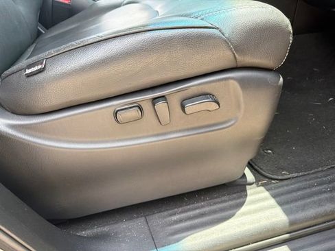 Used 2017 Nissan Armada SV w/ Driver Package RWD image 41