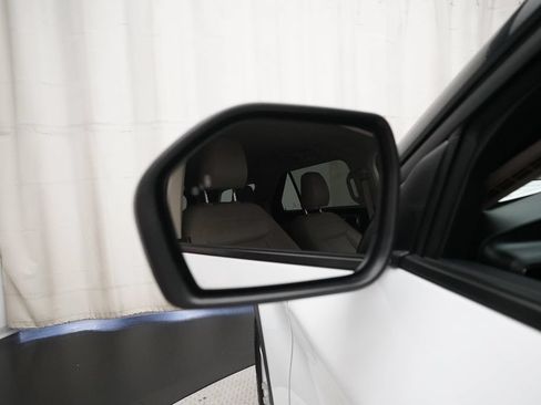 Used 2022 Ford Explorer XLT AWD/4WD image 25