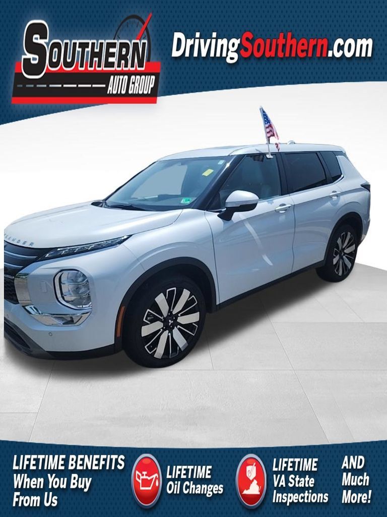 Used 2025 Mitsubishi Outlander SE AWD/4WD 360° Tour